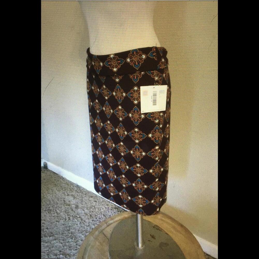 Lularoe - Cassie - M - Brown